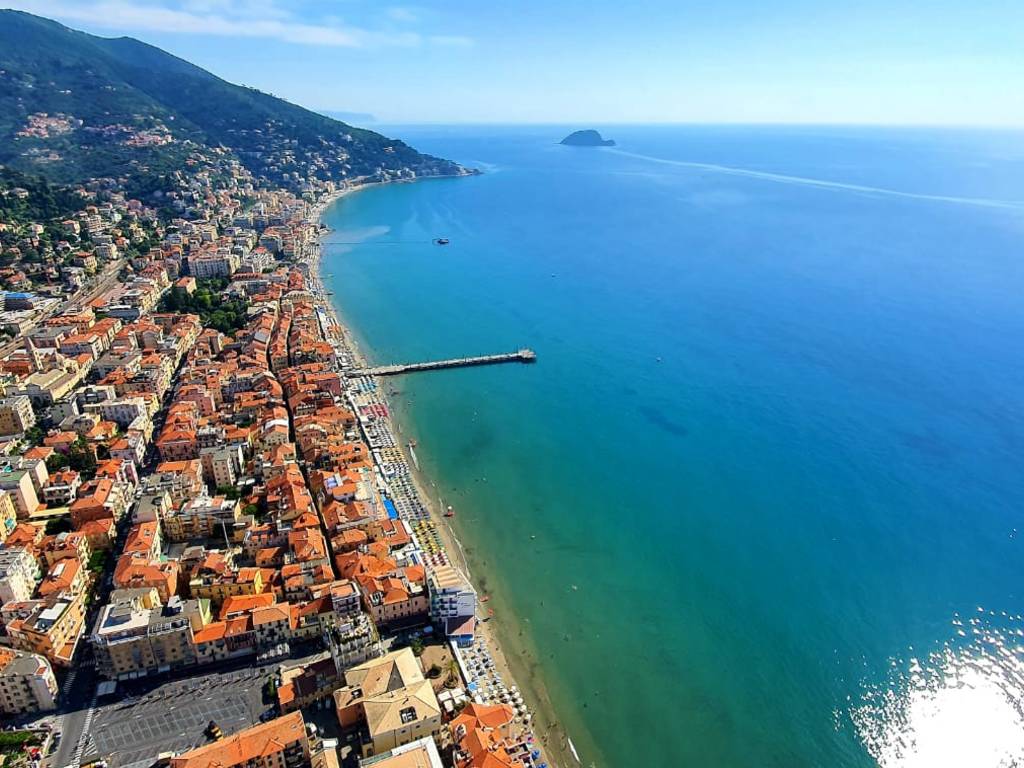 foto panoramica di Alassio